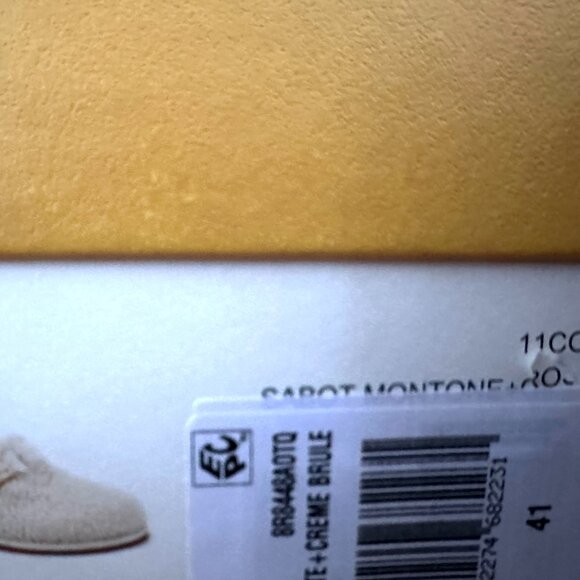 FENDI Feel FF Shearling  Buckled Sabots Mules Slides Flat Clog Sandals - Picture 16 of 16